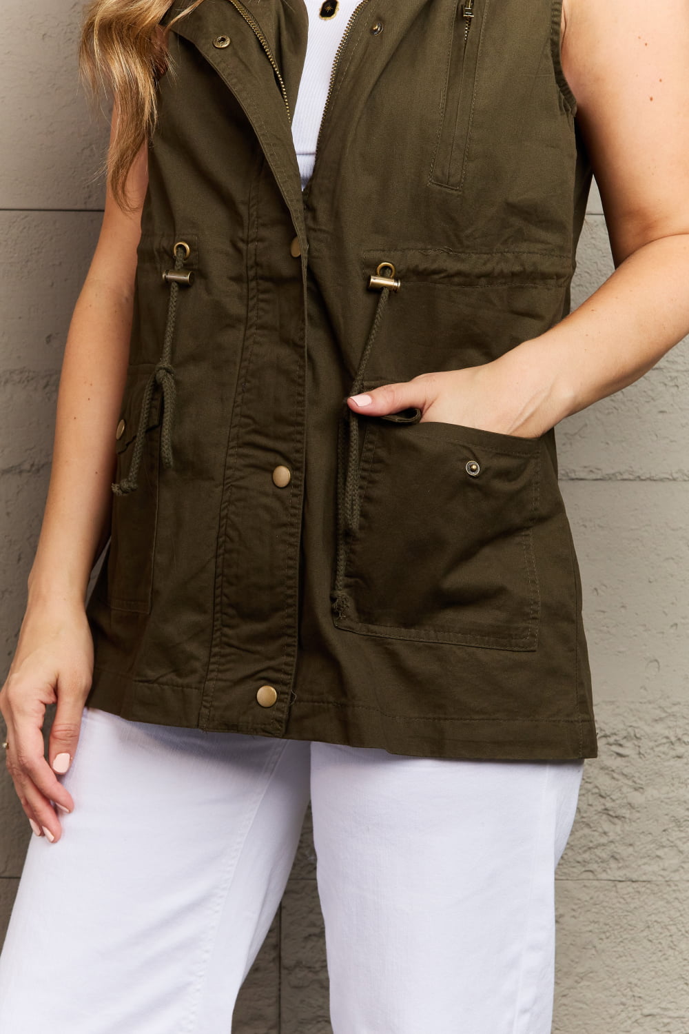 7976e76c56bc4848893d98f040cceff6-Max