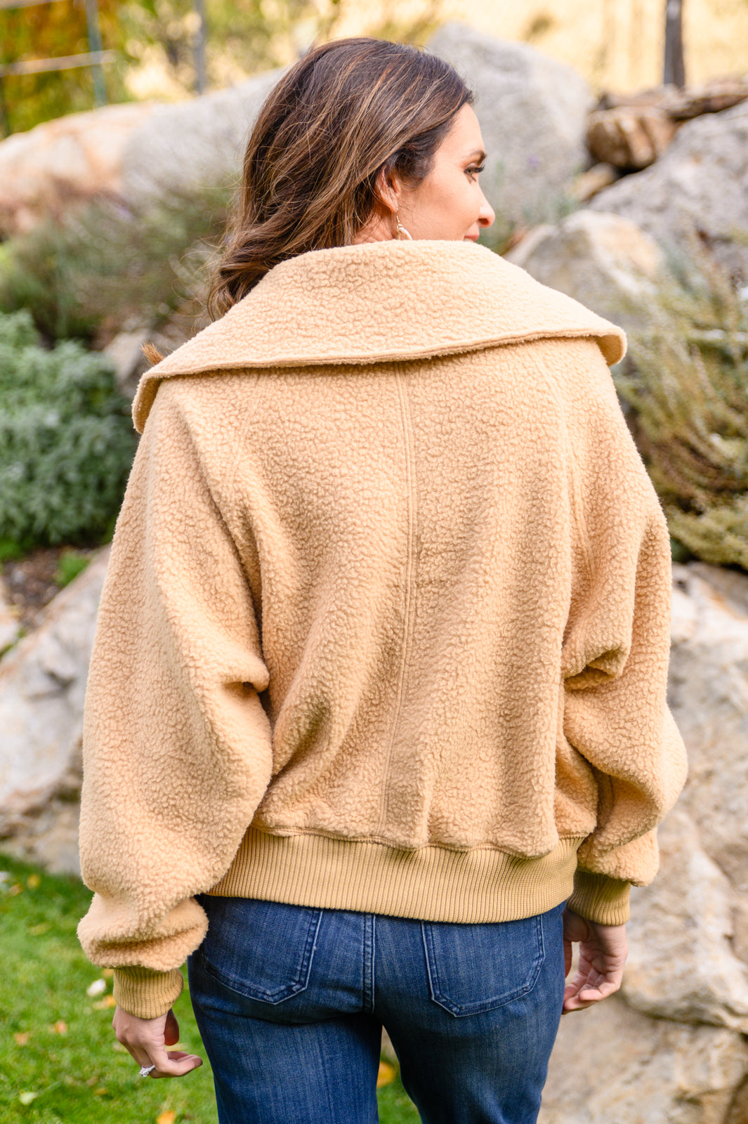 Don_tStressOversizedCollarSherpaJacketInTaupe11