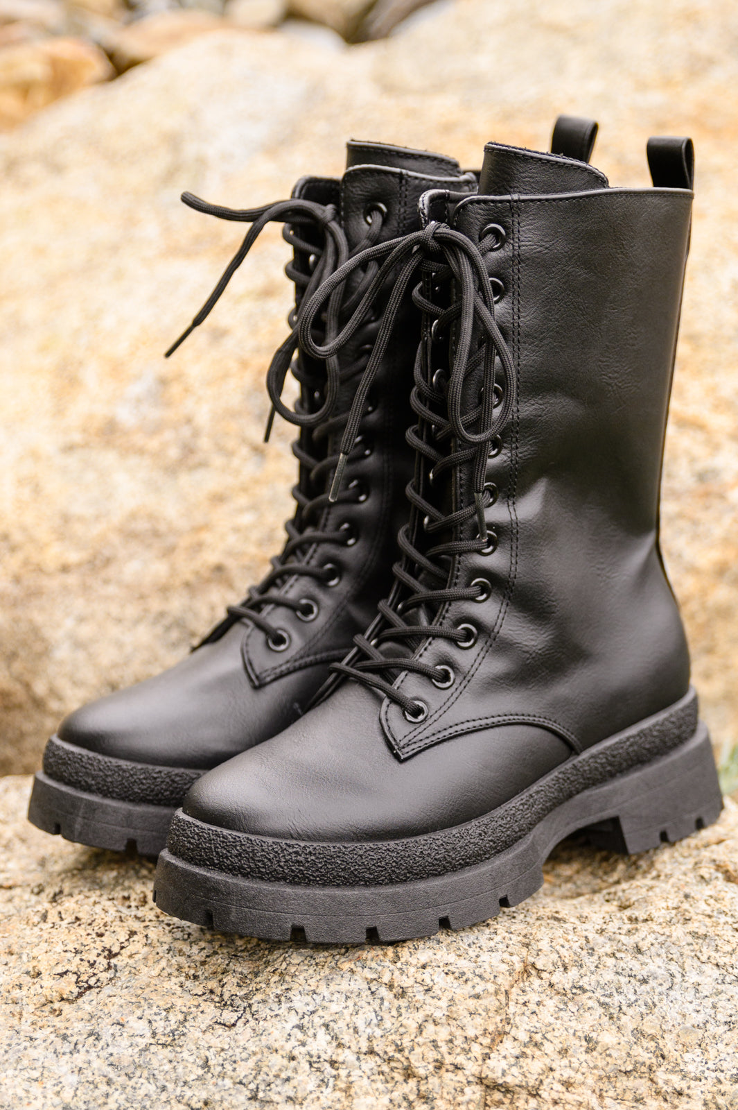 FreshFeelsCombatBootsInBlack1