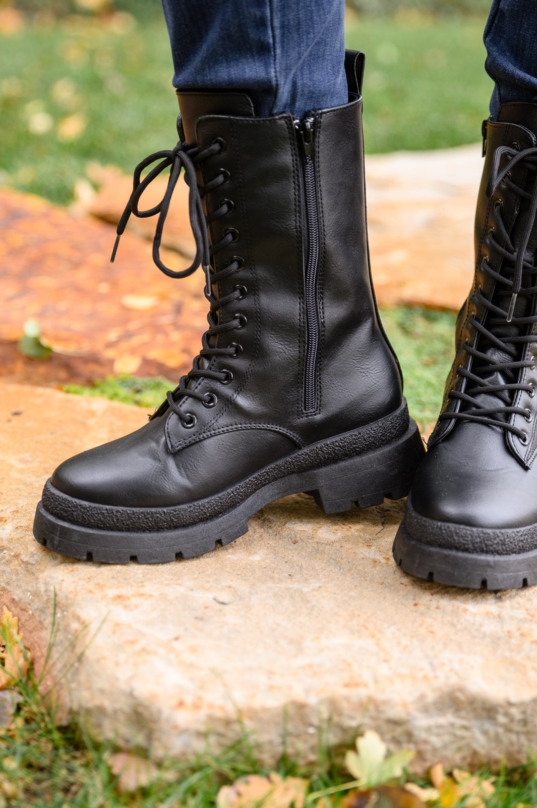 FreshFeelsCombatBootsInBlack6